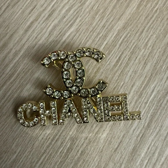 New upcycled Chanel Gold Crystal Brooch - Picture 1 of 2